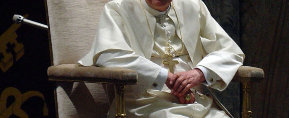 800px-Pope_Benedict_XVI_2006-01-20